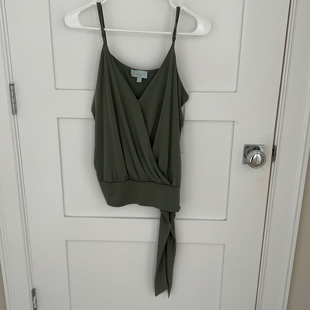Veronica M wrap style Top